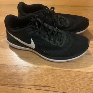 Women’s Black Nike